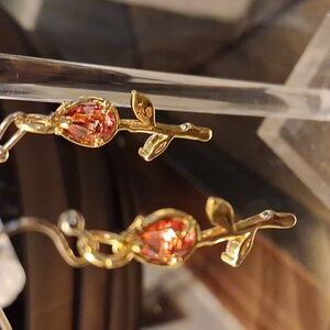 PINK CRYSTAL ROSE EARRINGS